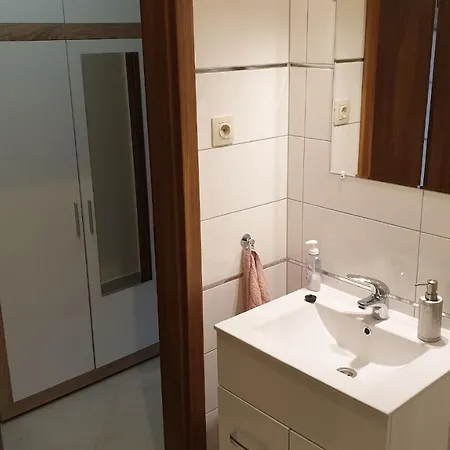 Buzavirag Apartmanhaz Appartement Balatonakali